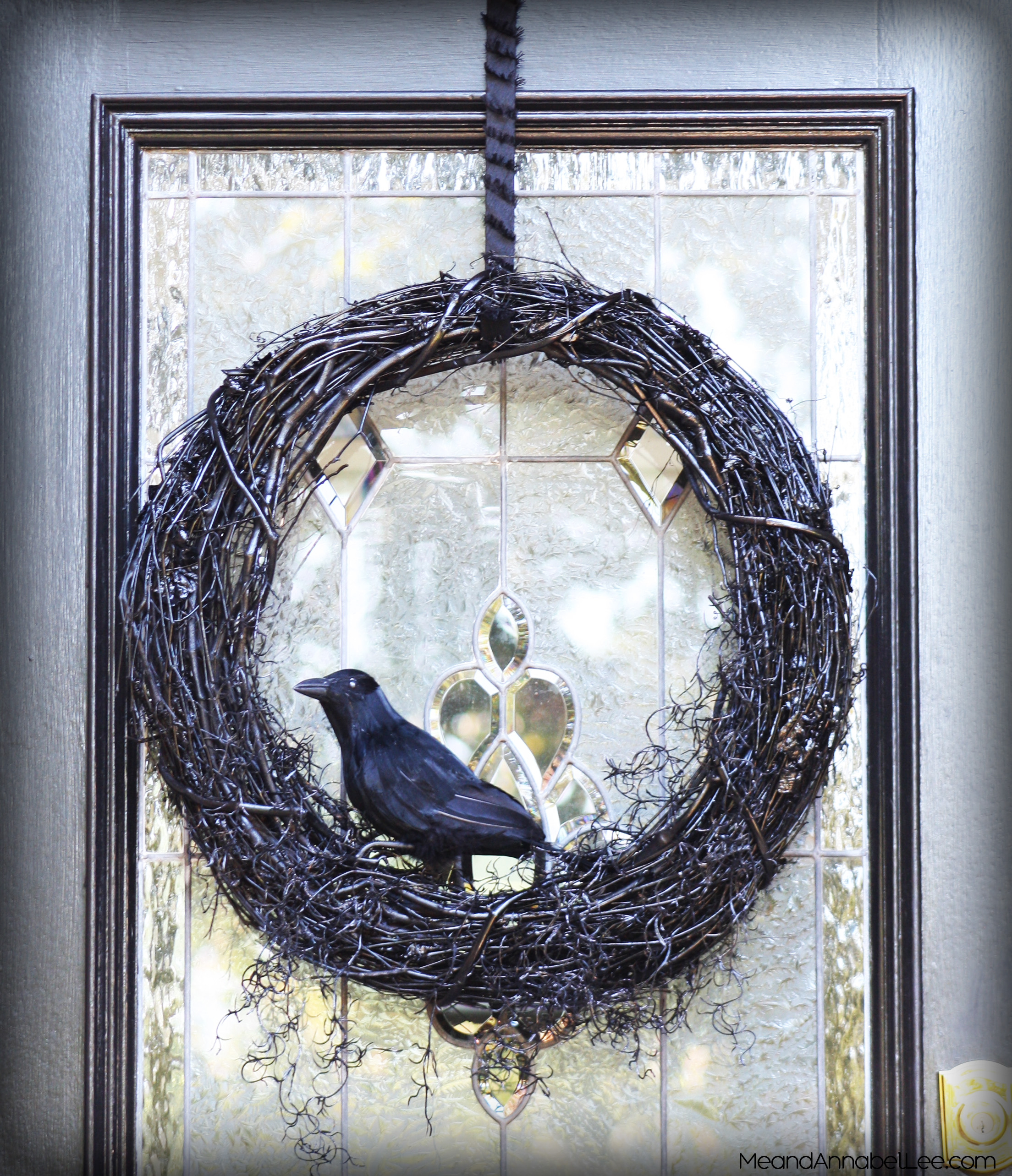 DIY Halloween Wreath | The Crow | The Raven | Poe | Black Grapevine | www.MeandAnnabelLee.com