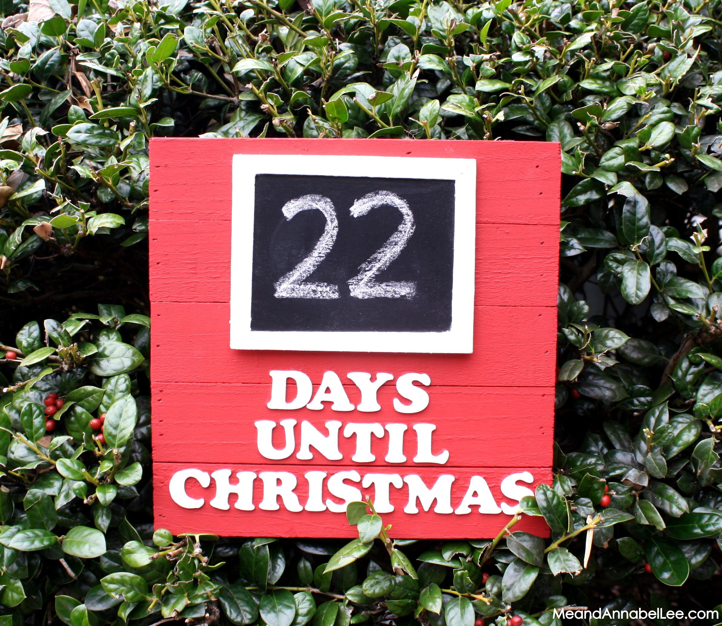 DIY Days Until Christmas sign... Christmas Countdown ... www.MeandAnnabelLee.com