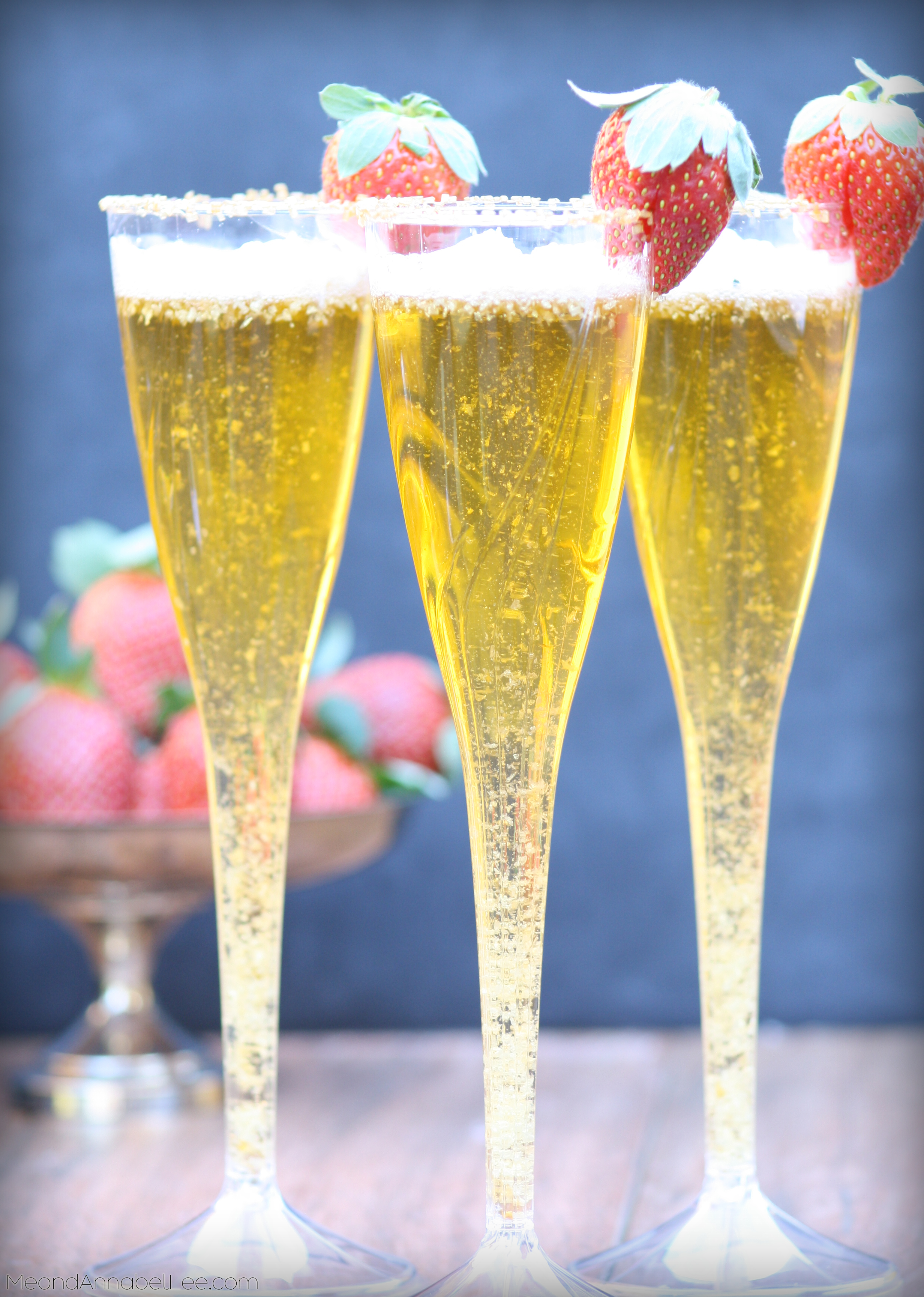 Sparkling Champagne Jello Flutes... www.MeandAnnabelLee.com