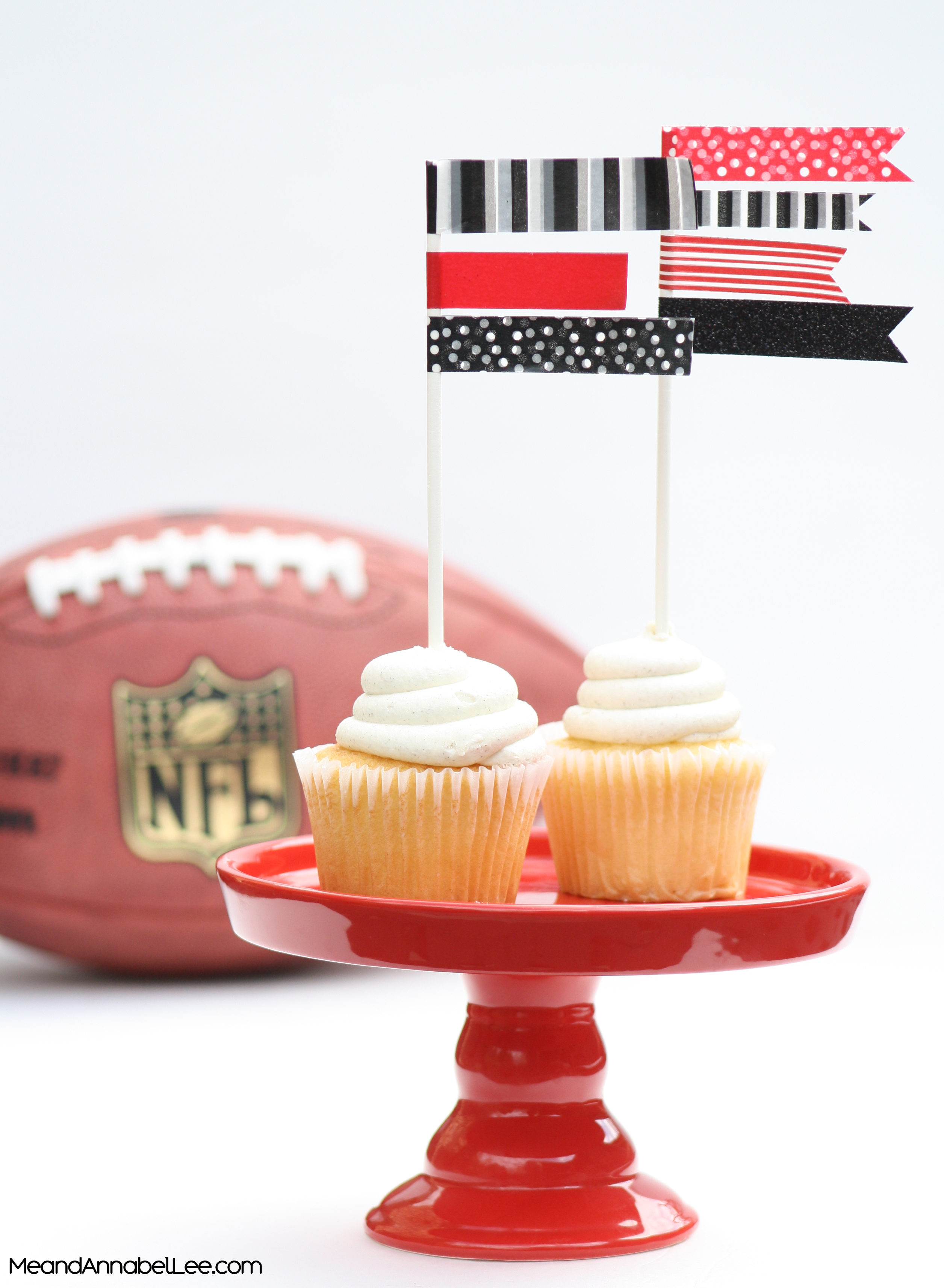 DIY Team Color Washi Flag Cupcake Topper - Atlanta Falcons vs New England Patriots - Super Bowl LI - www.MeandannabelLee.com - #superbowlparty #gameday #superbowlsunday