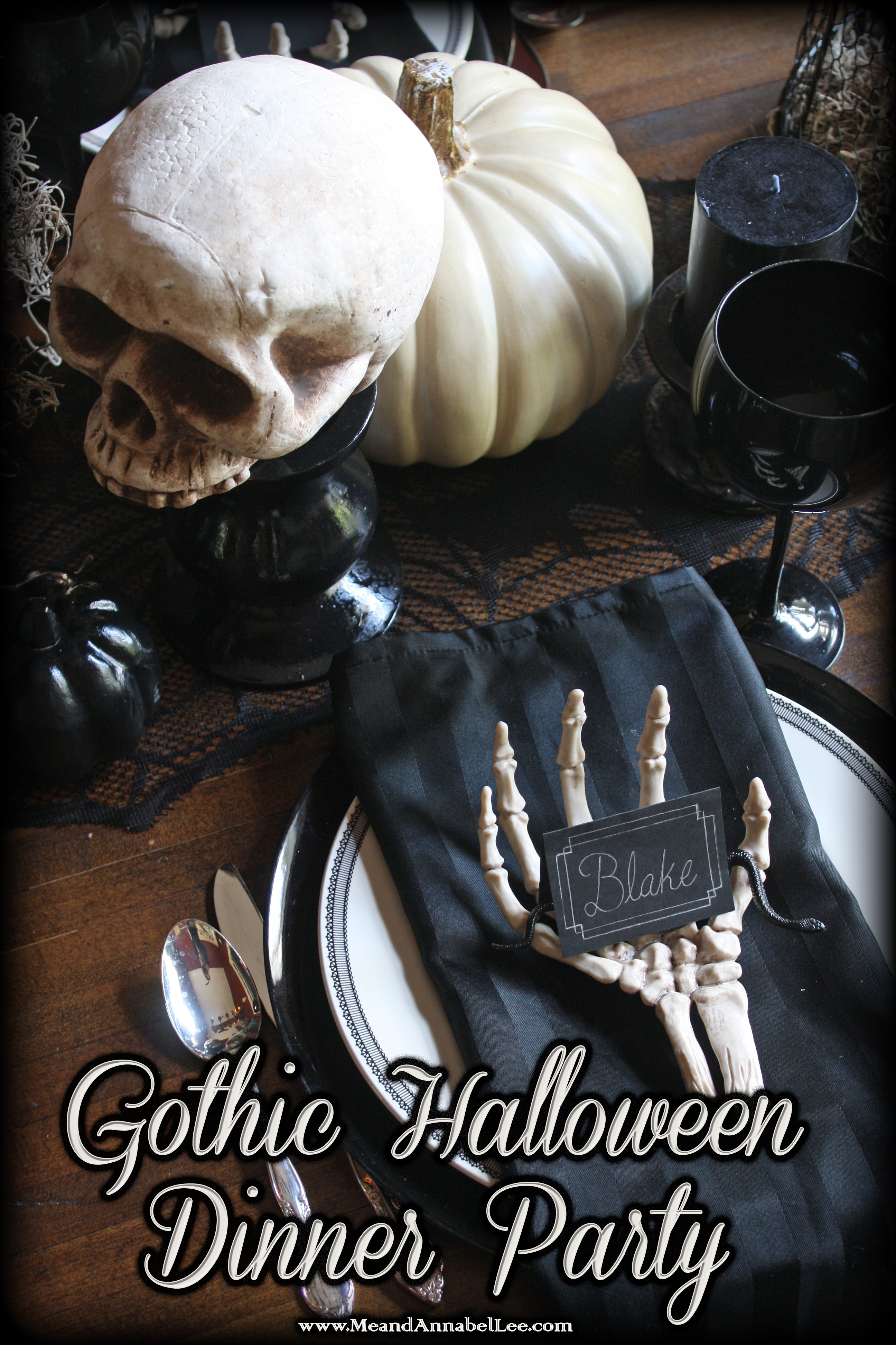 Halloween Place Setting | Gothic Dinner Party | www.MeandAnnabelLee.com