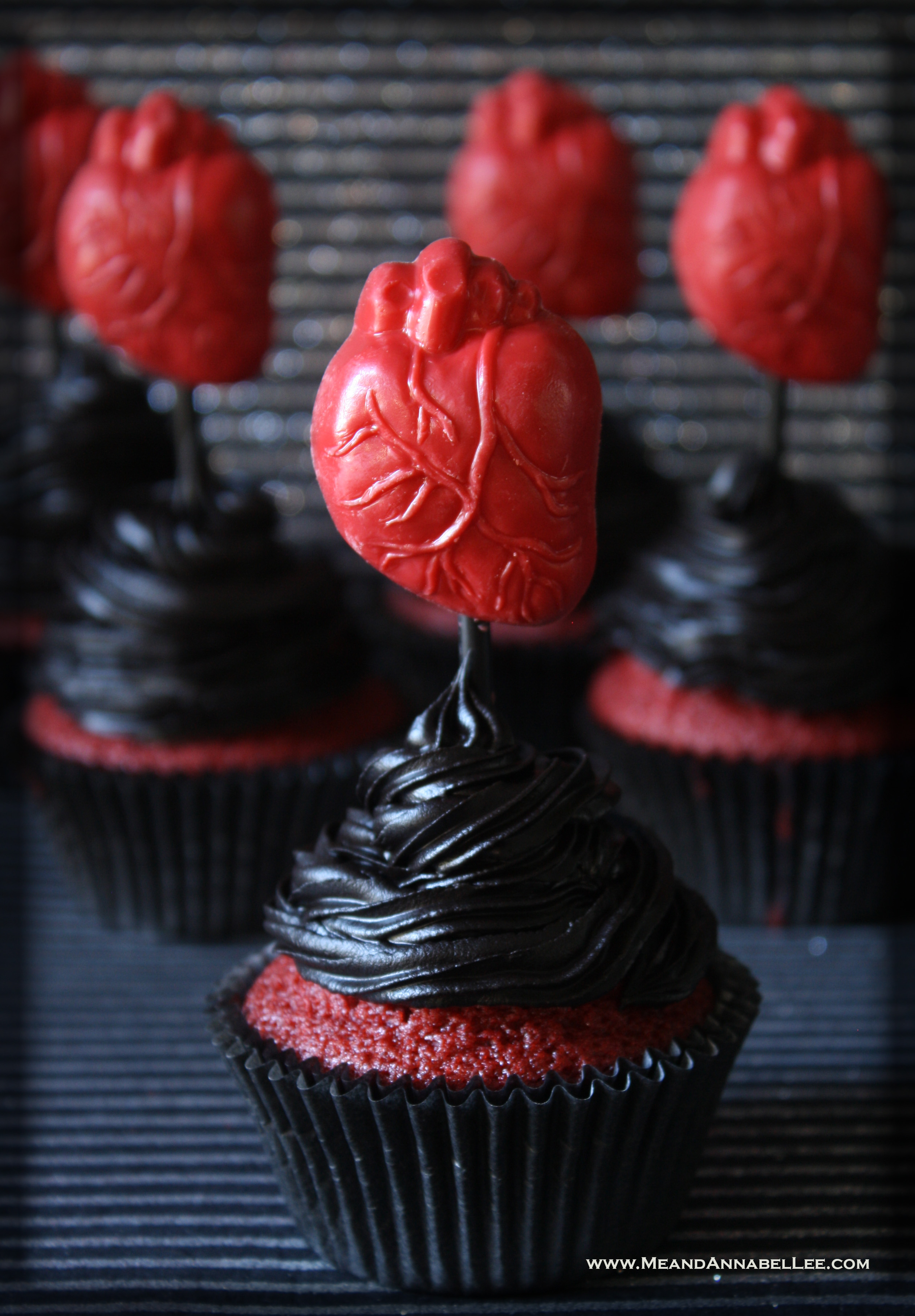 Gothic Valentine Cupcakes | Anatomical Human Heart | Red Velvet Cake and Black Fudge Frosting | Halloween Treats | www.MeandAnnabelLee.com