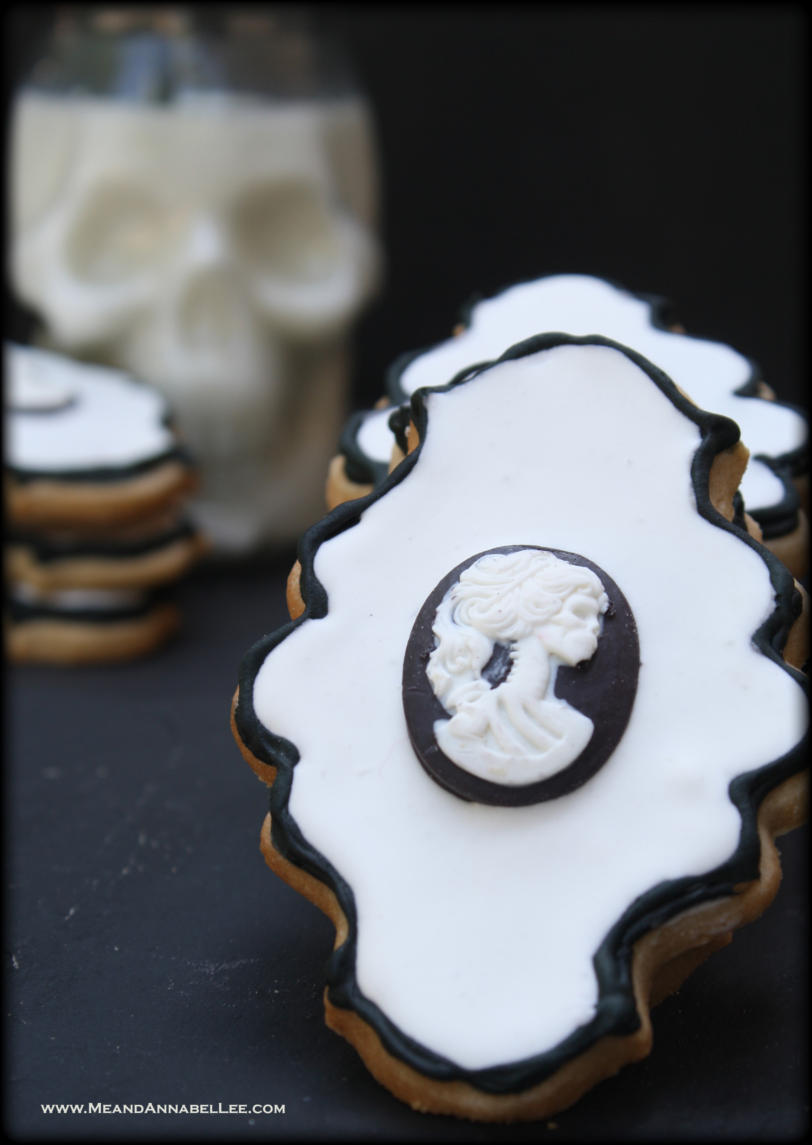 Victorian Gothic Skeleton Cameo Cookies | Black & White | Almond Vanilla Sugar Cookie | Chocolate Cameo | Royal Icing | Halloween Dessert | www.MeandAnnabelLee.com