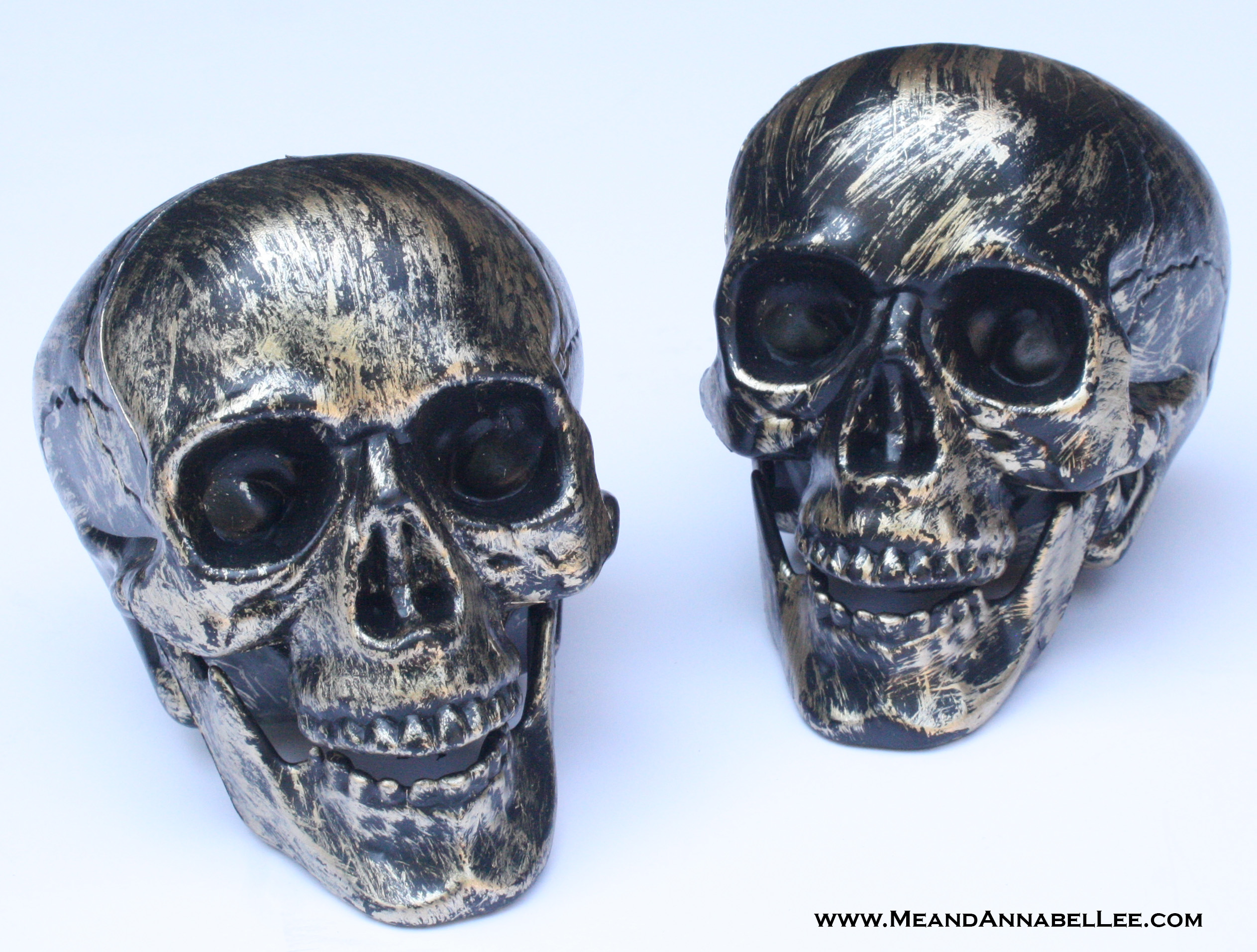 Build a DIY Gothic Skull Chalkboard Stand with these plastic skulls from Michaels Stores | Halloween Crafts | www.MeandAnnabelLee.com