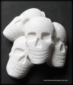 Homemade Skull Marshmallows | Halloween Treats | Gothic Peeps | Silicone Skull Molds | Cold Weather Comfort Food | www.MeandAnnabelLee.com